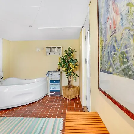 Hotel 3 Bedroom Beach Front In Thisted